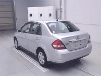 Nissan TIIDA LATIO лот № 70333 оценка 3.5  с аукциона в Японии 1