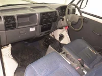 Mitsubishi MINICAB VAN лот № 70265 оценка 3.5  с аукциона в Японии 3