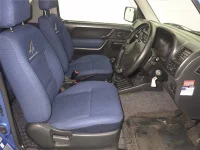 Suzuki JIMNY лот № 70298 оценка 3  с аукциона в Японии 4