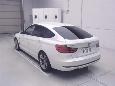 BMW 3-Series  с аукциона в Японии