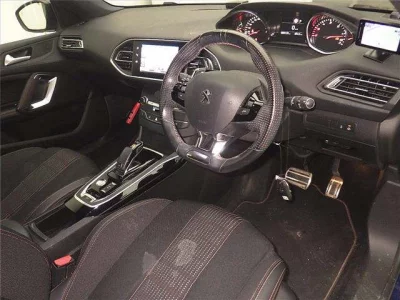 Peugeot 308  с аукциона в Японии