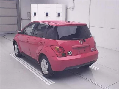 Toyota IST