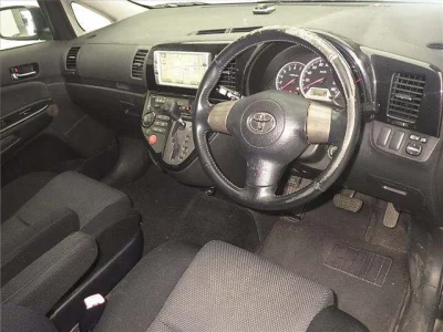 Toyota WISH  с аукциона в Японии