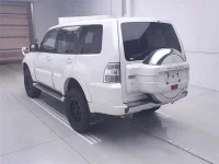 Mitsubishi PAJERO лот № 8421 оценка 4  с аукциона в Японии 1