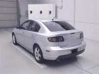 Mazda AXELA лот № 70468 оценка 3.5  с аукциона в Японии 1