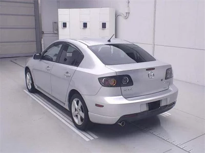 Mazda AXELA  с аукциона в Японии