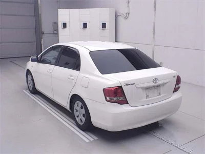 Toyota COROLLA AXIO  с аукциона в Японии
