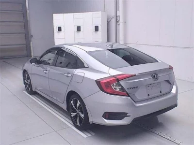 Honda CIVIC  с аукциона в Японии