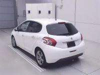 Peugeot 208 лот № 80593 оценка ***  с аукциона в Японии 1