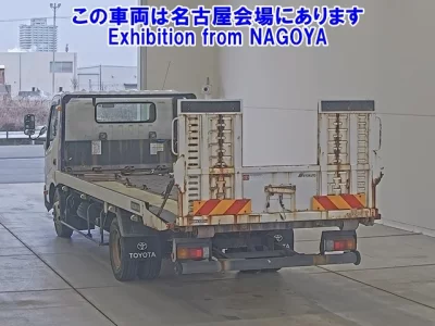 Toyota DYNA  с аукциона в Японии