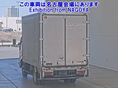 Toyota DYNA  с аукциона в Японии