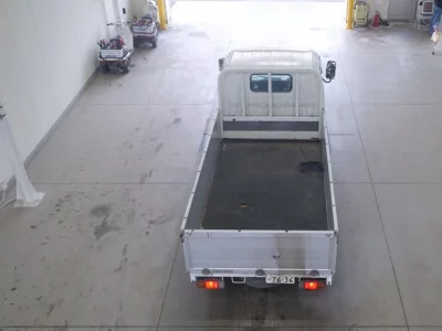 Toyota DYNA  с аукциона в Японии