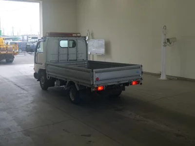 Nissan ATLAS  с аукциона в Японии