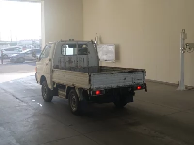 Mitsubishi DELICA TRUCK  с аукциона в Японии