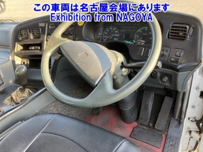 Mitsubishi FUSO TRUCK  с аукциона в Японии