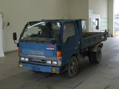 Mazda TITAN  с аукциона в Японии