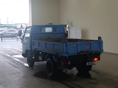 Mazda TITAN  с аукциона в Японии