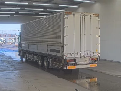 Mitsubishi FUSO SUPER GREAT