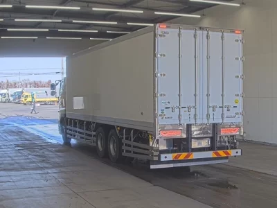 Hino PROFIA  с аукциона в Японии