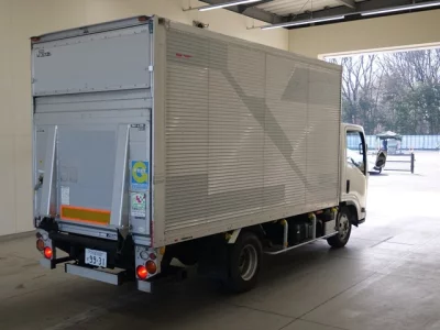 Isuzu Elf