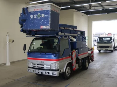 Isuzu Elf