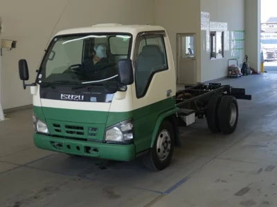Isuzu Elf