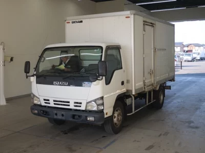 Isuzu Elf