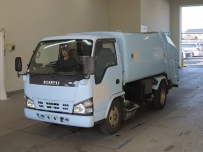 Isuzu Elf