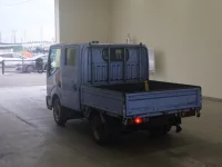 Nissan TRUCK лот № 1524 оценка 2  с аукциона в Японии 1