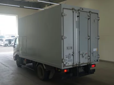 Hino DUTRO  с аукциона в Японии