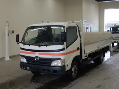 Hino DUTRO  с аукциона в Японии