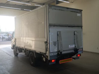 Hino DUTRO  с аукциона в Японии