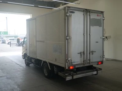 Hino DUTRO  с аукциона в Японии