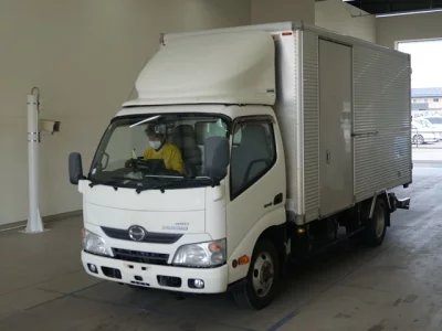 Hino DUTRO  с аукциона в Японии