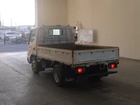 Hino DUTRO лот № 13 оценка 3.5  с аукциона в Японии 1