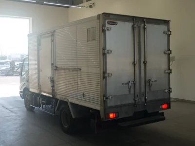 Hino DUTRO  с аукциона в Японии
