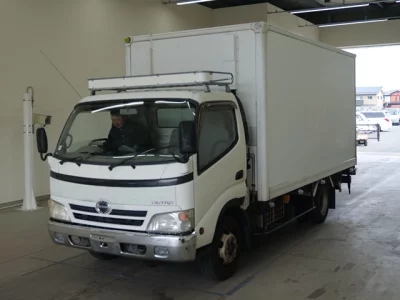 Hino DUTRO  с аукциона в Японии