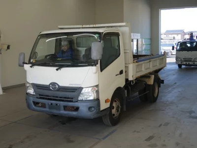 Hino DUTRO  с аукциона в Японии