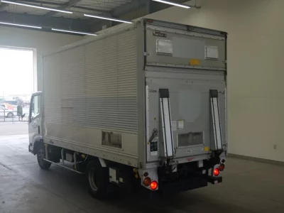 Nissan ATLAS  с аукциона в Японии