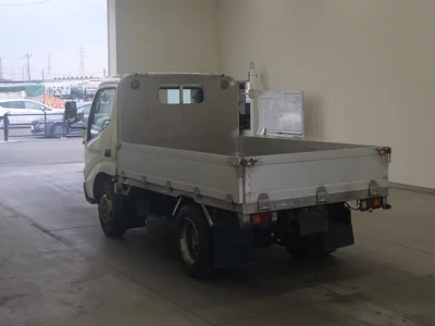 Toyota DYNA  с аукциона в Японии