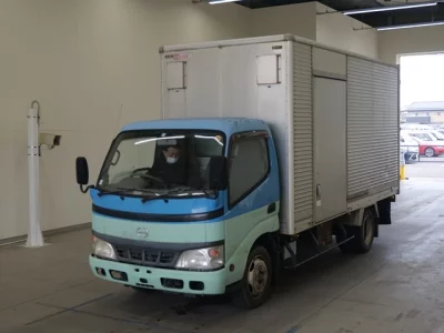 Hino DUTRO  с аукциона в Японии