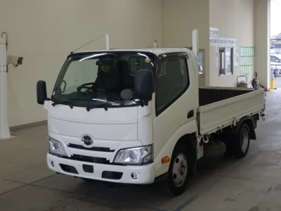 Hino DUTRO  с аукциона в Японии