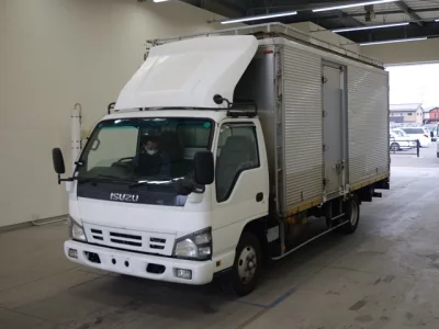 Isuzu ELF