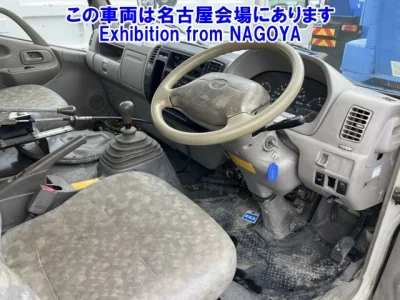 Toyota DYNA  с аукциона в Японии