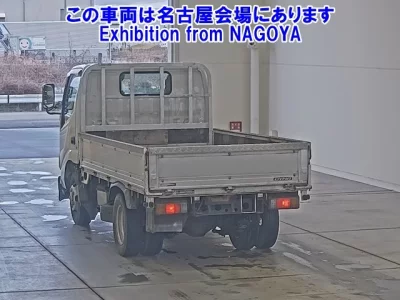 Toyota DYNA  с аукциона в Японии