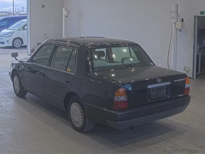 Toyota CROWN COMFORT  с аукциона в Японии