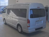 Toyota HIACE VAN лот № 20279 оценка RA  с аукциона в Японии 1