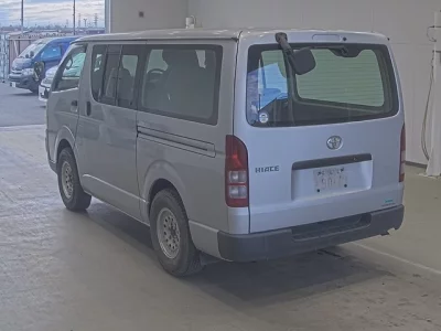 Toyota HiAce Van