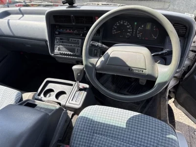 Toyota HIACE VAN  с аукциона в Японии