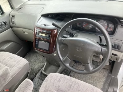 Nissan ELGRAND  с аукциона в Японии